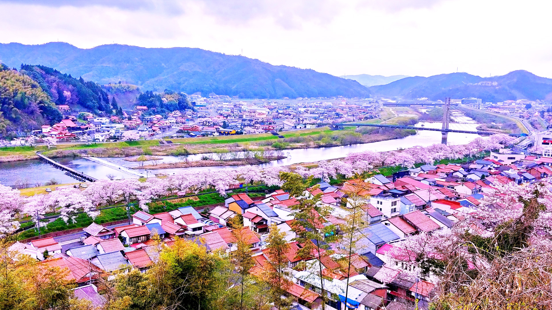 雲南市の街並み